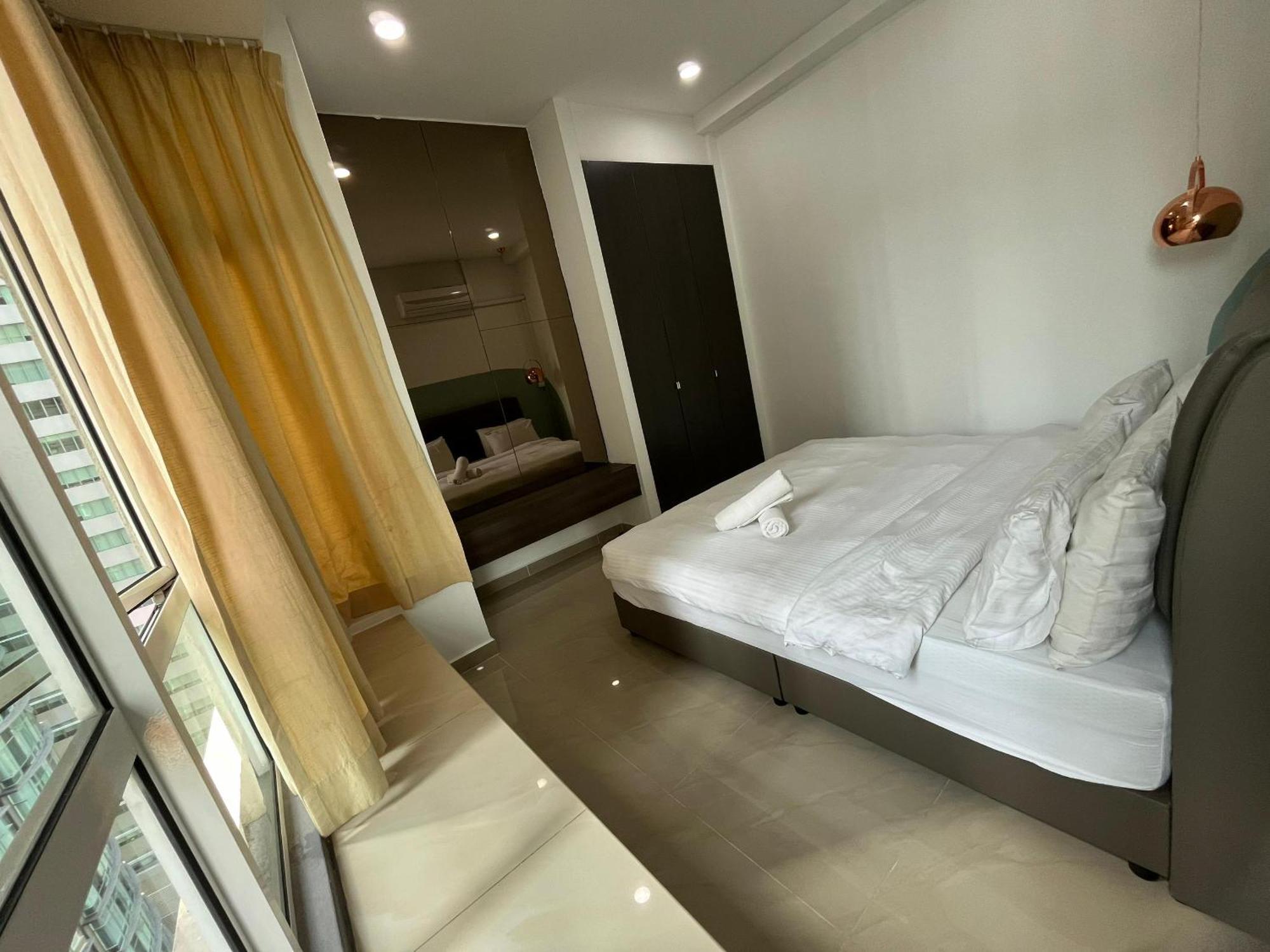Parkview Service By Bonjour Apartment *