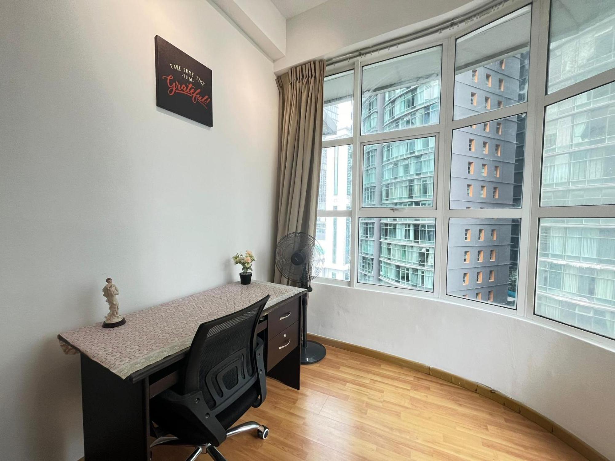 Parkview Service By Bonjour Apartment